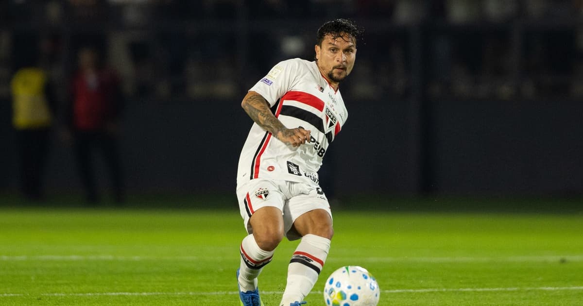 'Trocaria pela vitória', diz Artur após gol de falta no São Paulo