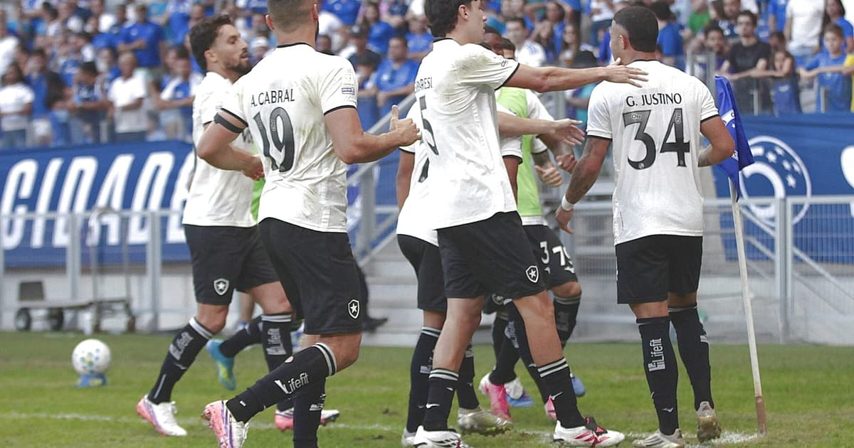Joia do Botafogo encanta torcedores argentinos após vitória sobre o Cruzeiro