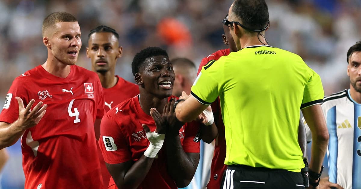 Por que Embolo foi expulso em Argentina x Suíça pela Copa?