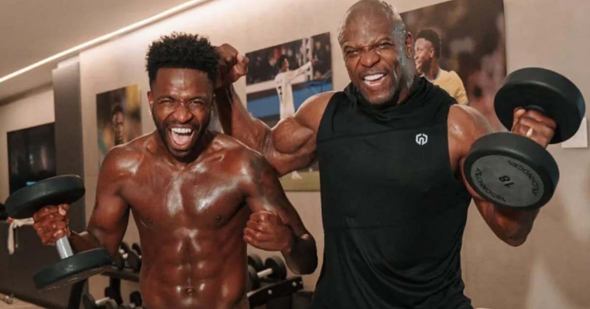 Vini Jr revive meme com Haaland na Copa ao lado de Terry Crews