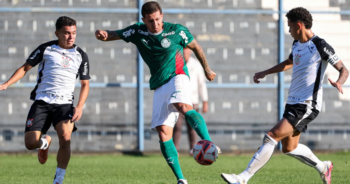 Do Flamengo ao Palmeiras: joia dispensada por indisciplina brilha contra o Corinthians