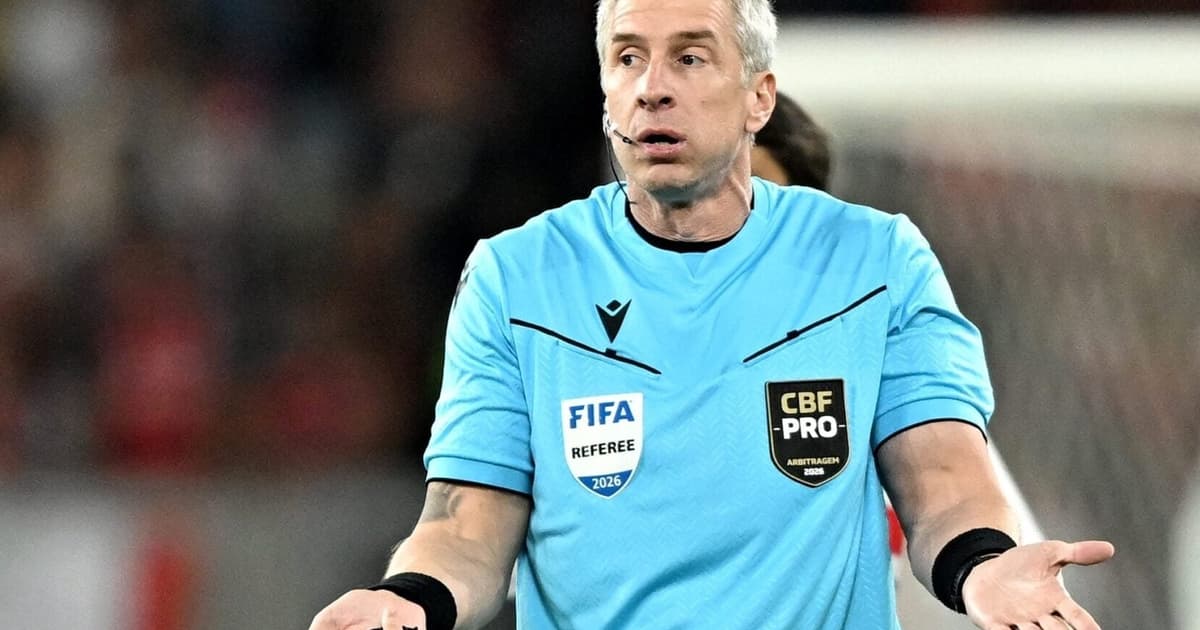 Decisão de Daronco em Flamengo x São Paulo causa revolta: 'Óbvio'