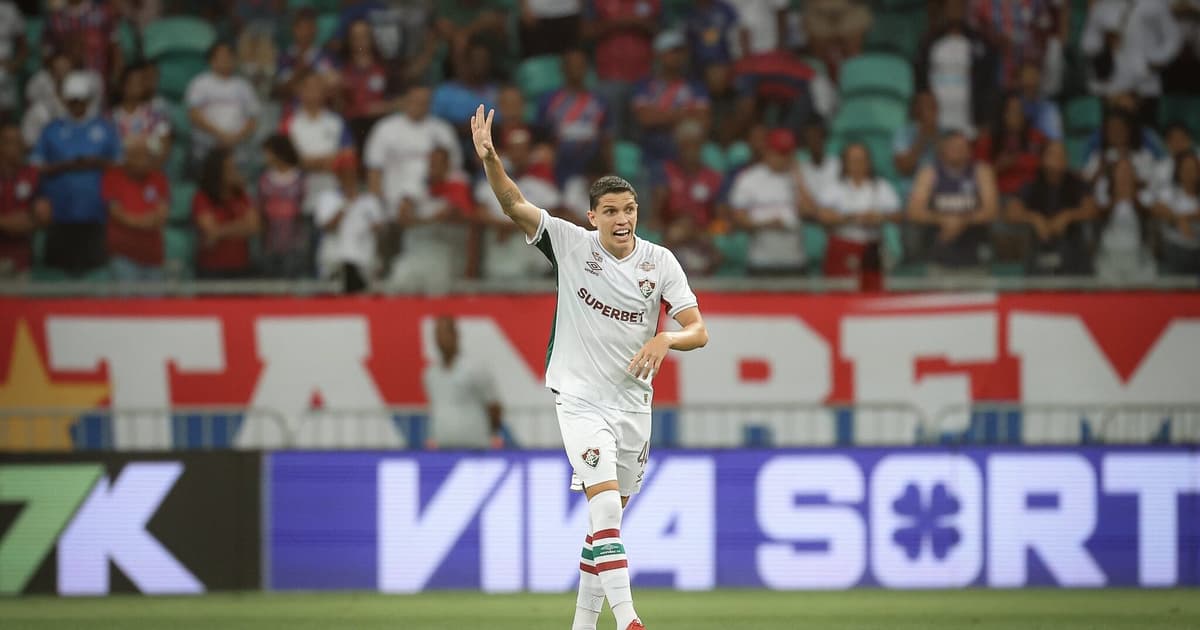 Fluminense anuncia saída de zagueiro Davi Schuindt para o futebol europeu