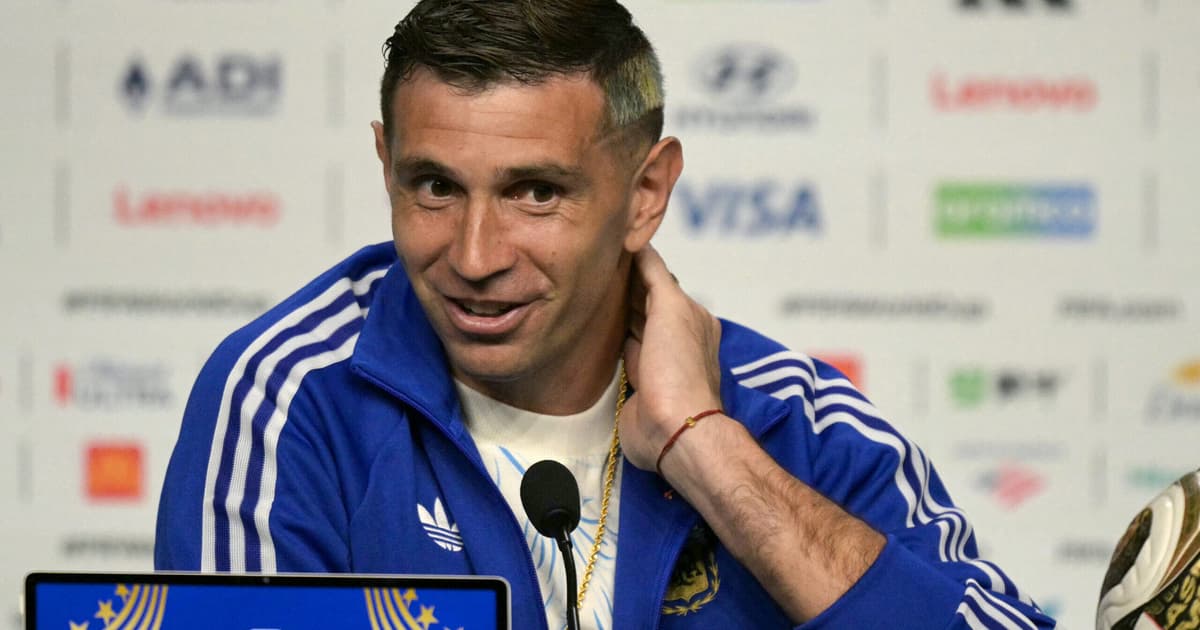 Dibu Martínez faz desabafo antes da final da Copa: 'Só penso em ganhar'