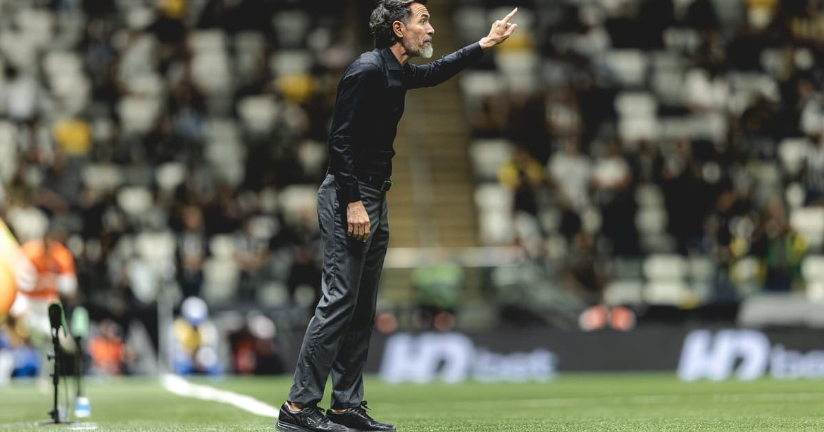 Domínguez admite carência ofensiva e revela procura do Atlético por um centroavante