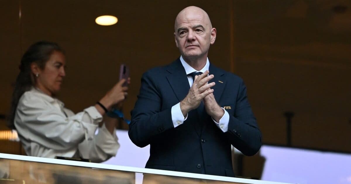 Em carta, Infantino rebate críticas à Fifa: 'Ódio e boatos falsos'