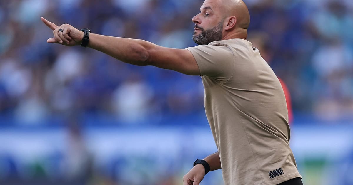 Franclim brinca e elogia Artur Jorge após vitória do Botafogo: 'Muito importante'