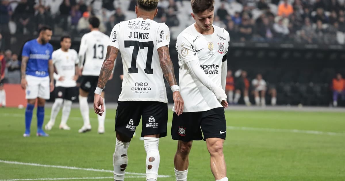Jogador do Corinthians provoca companheiro após classificação da Argentina