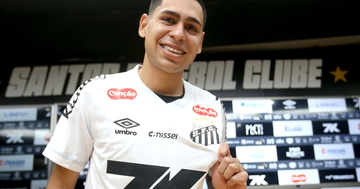 Caballero volta ao Santos em alta após Copa e pode ganhar nova chance