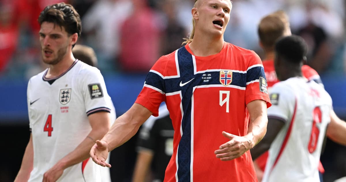 Torcedores recebem os noruegueses com remada viking após eliminação na Copa