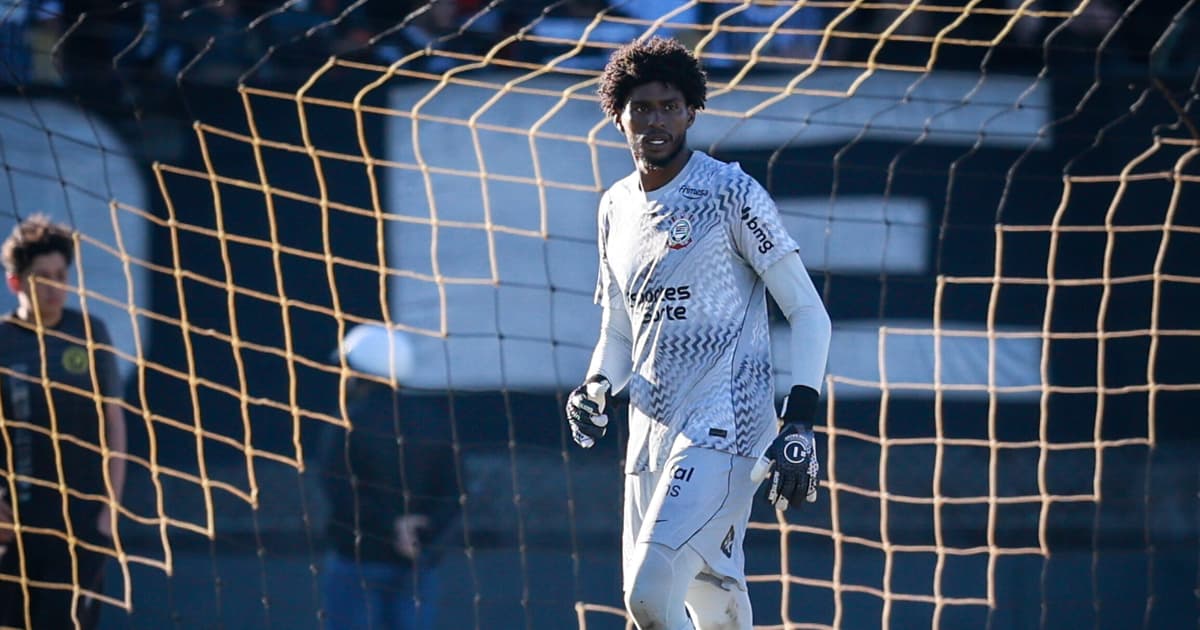 Hugo Souza admite impacto da crise financeira no Corinthians: 'Somos afetados'
