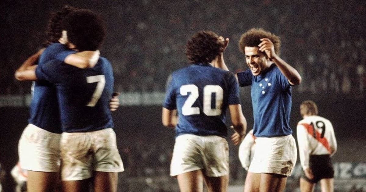 47 anos depois, Cruzeiro revive glórias e resgata a magia da primeira Libertadores contra o River Plate