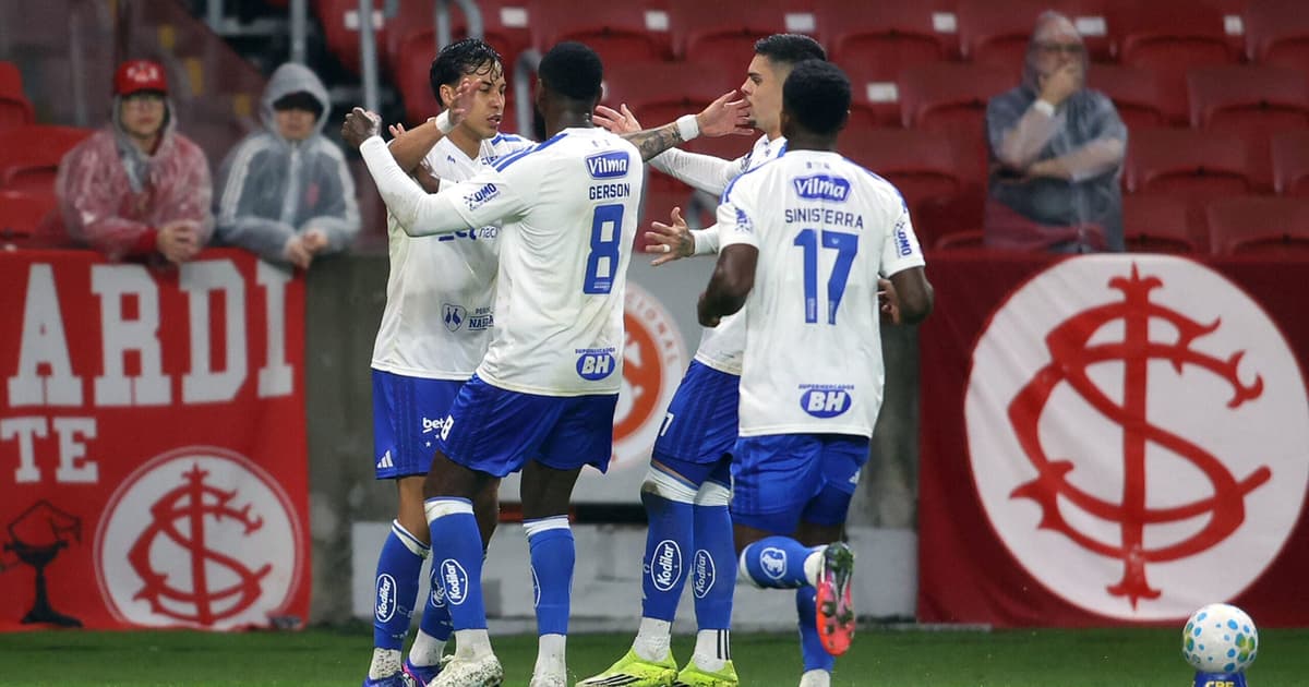 Cruzeiro vence o Internacional em jogo movimentado no Beira-Rio