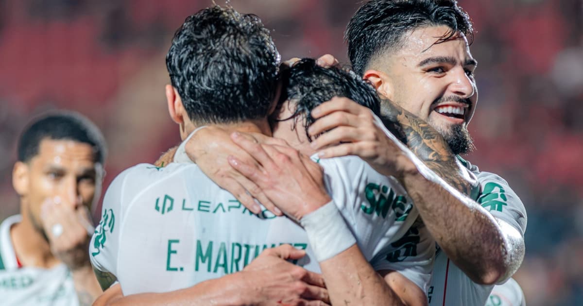 Palmeiras abre oito pontos sobre o Flamengo e assume favoritismo no Brasileirão