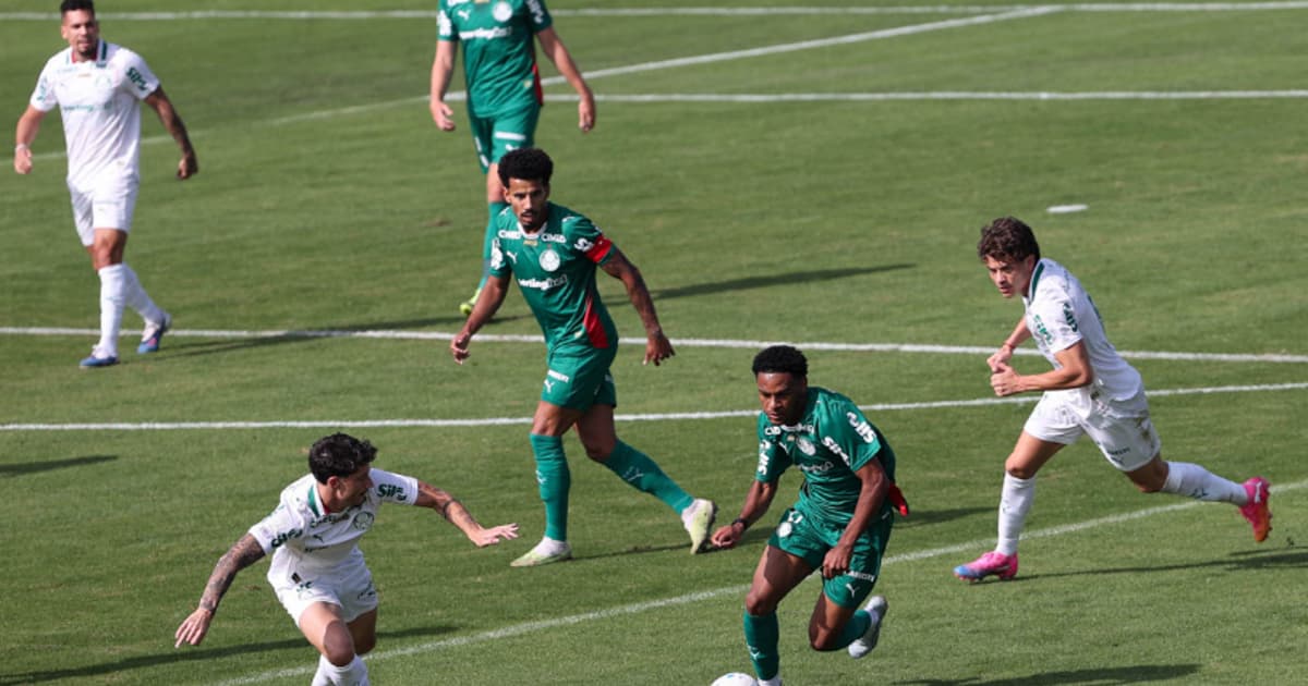 De volta ao Palmeiras, Piquerez participa de jogo-treino e fala sobre sua recuperação