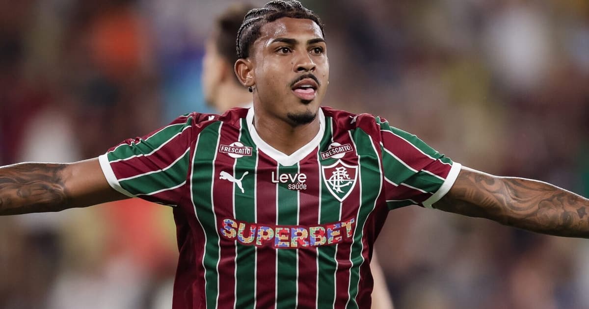 Fluminense aguarda proposta da Lazio por John Kennedy; jogador deseja ficar