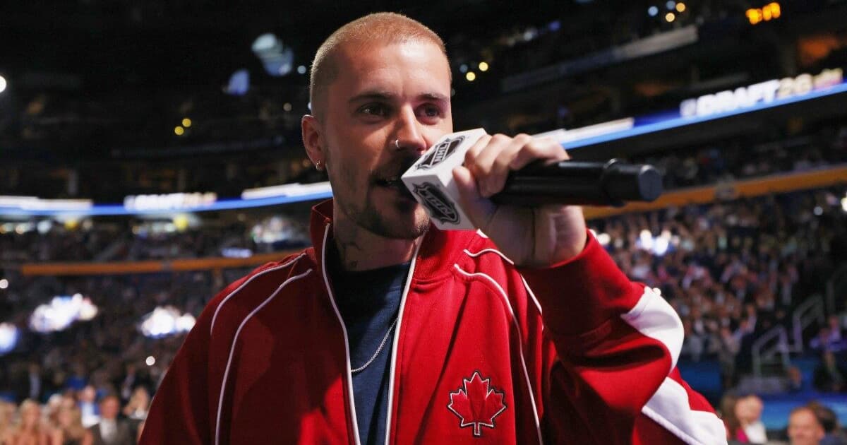 quem vai cantar na final da copa do mundo 2026