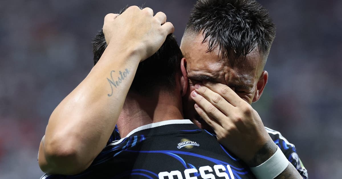 Argentina começou a ganhar a semifinal da Inglaterra ainda no hino