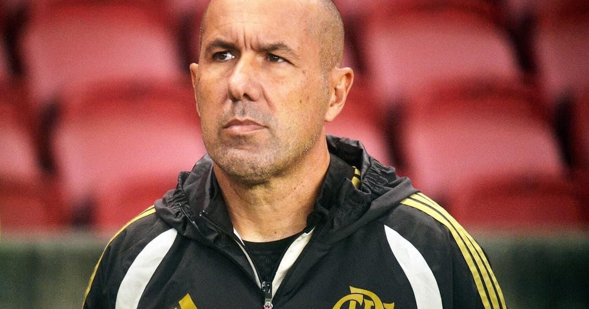 Torcida do Flamengo manda recado a Jardim após empate com o Internacional
