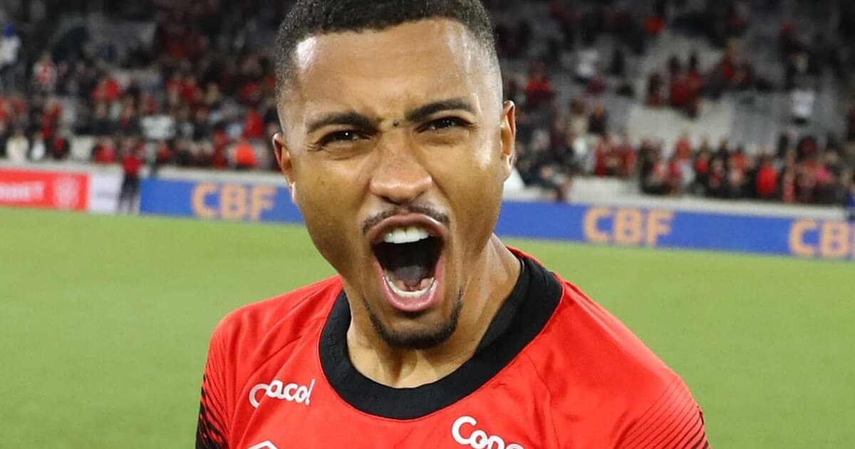 Leozinho, autor de 2 gols contra São Paulo, já foi melhor do mundo no futsal