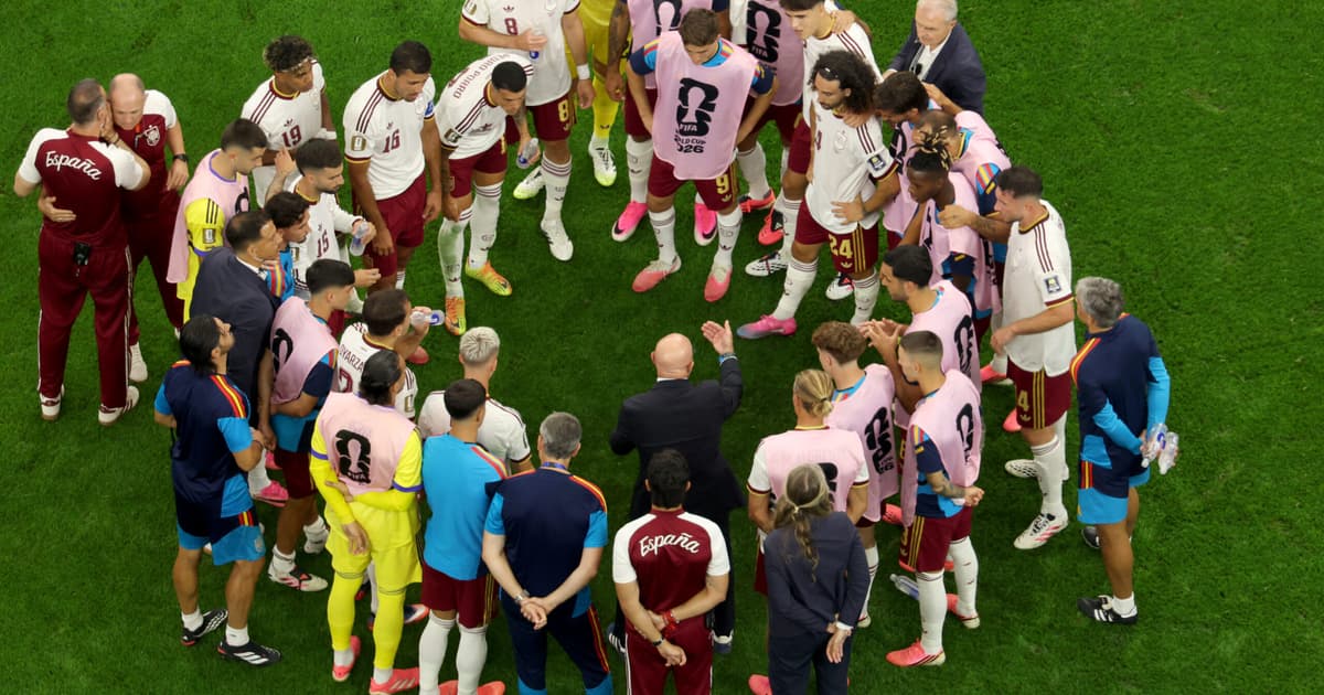 De la Fuente se destaca com escolhas e controle da Espanha na Copa do Mundo
