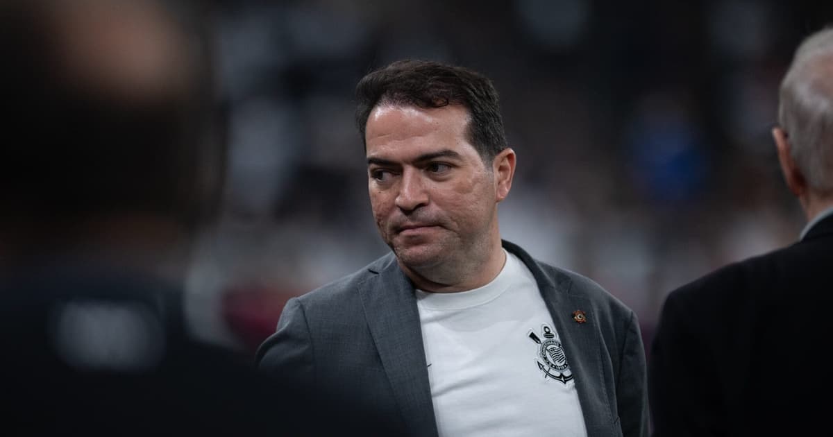 Vitória se prepara para adquirir zagueiro do Corinthians após desempenho positivo de Cacá