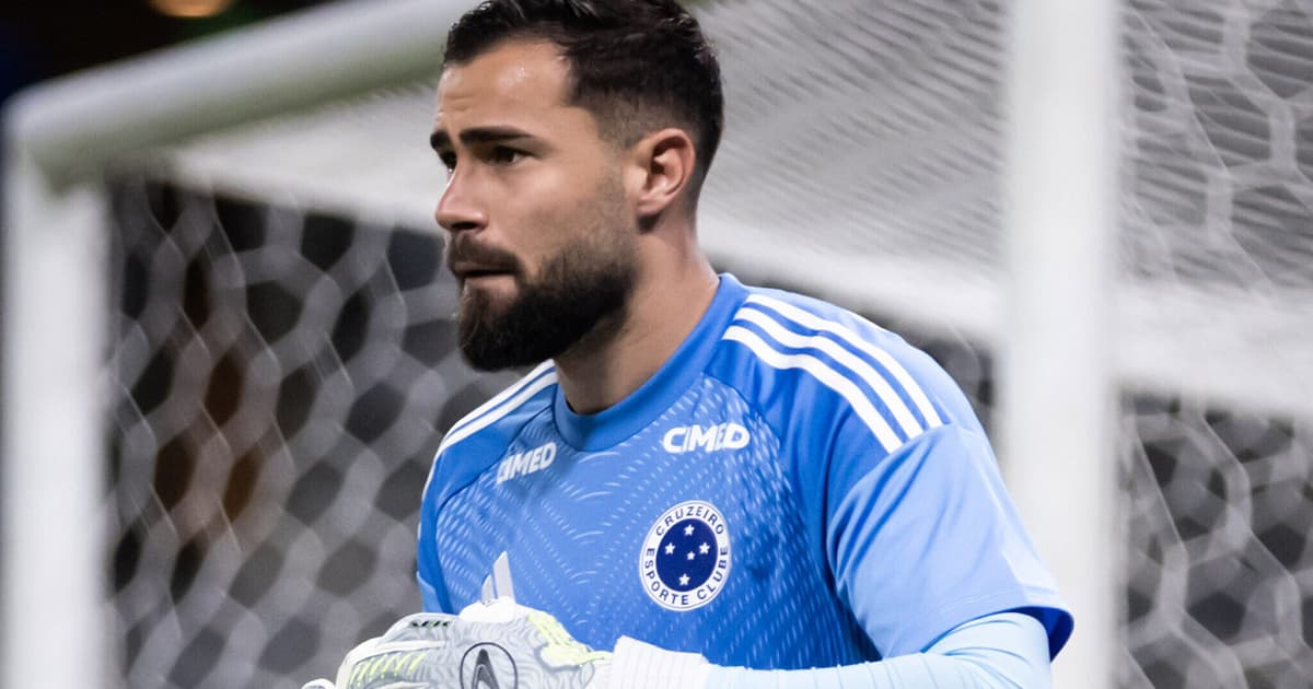 Cruzeiro: Matheus Cunha desembarca em Porto Alegre para assinar com o Inter