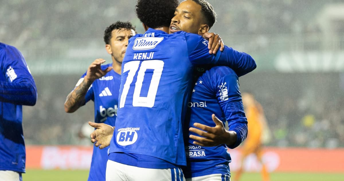 Matheus Pereira decide, e Cruzeiro vence o Coritiba