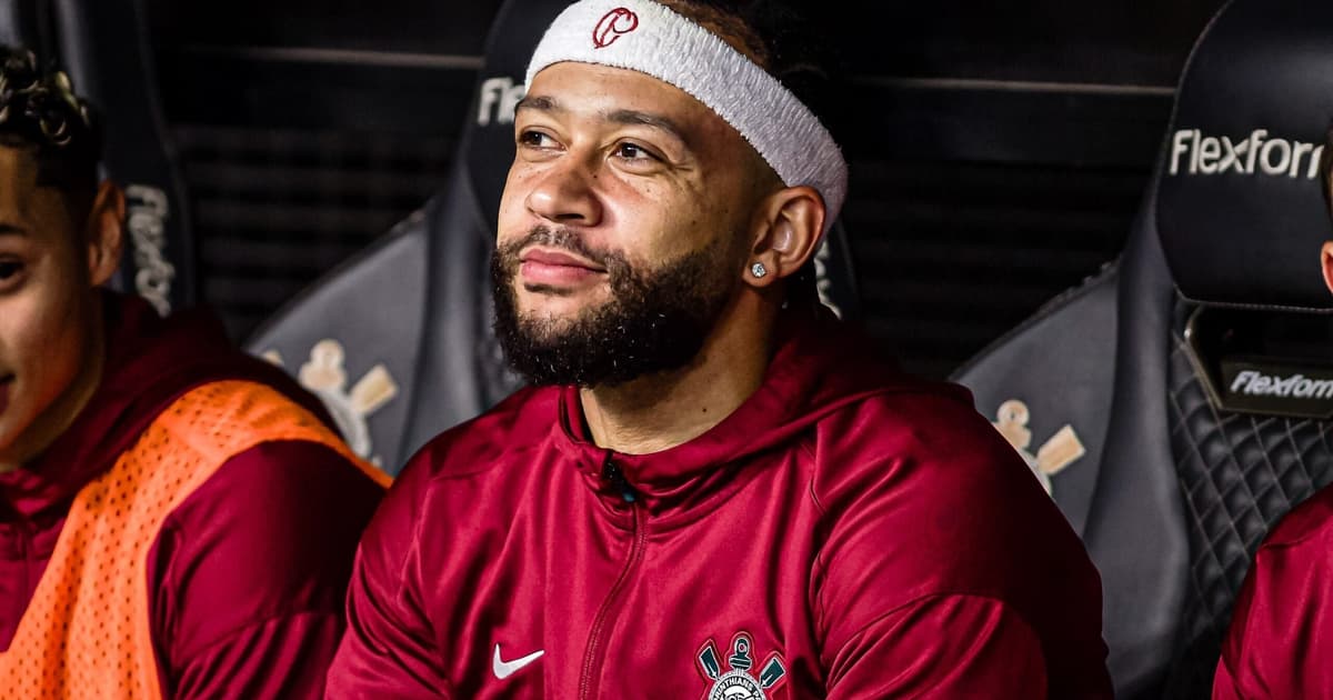 Corinthians Se Prepara para Decisão Crucial na Renovação com Memphis Depay