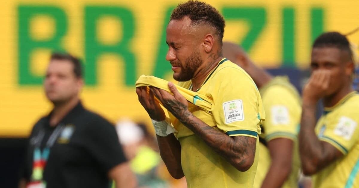 Jornalista critica Ancelotti por entrada de Neymar: 'Estragou o melhor momento do Brasil'