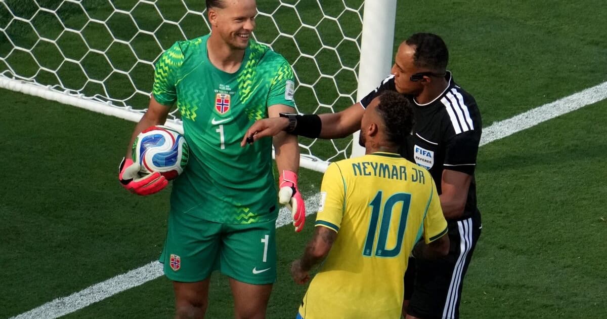 Algoz do Brasil, Nyland denuncia perfil falso após postagem sobre Neymar