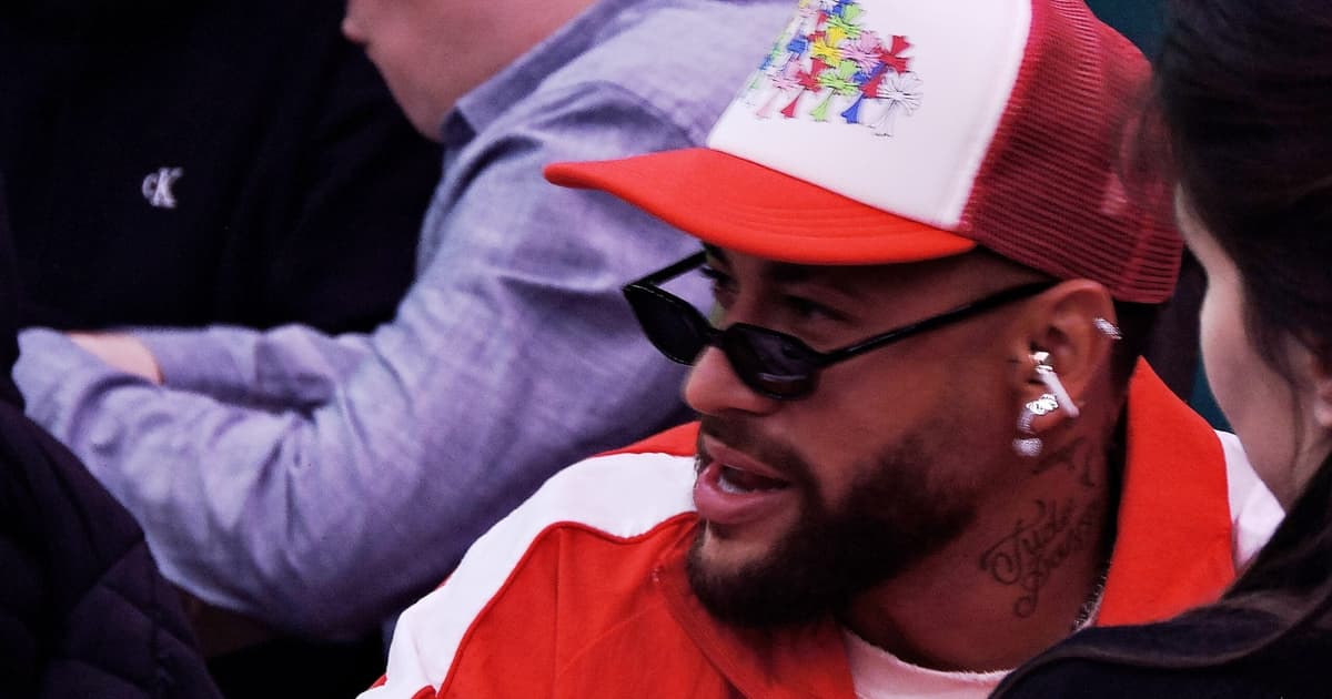 Neymar xinga Craque Neto após polêmica com pôquer; veja