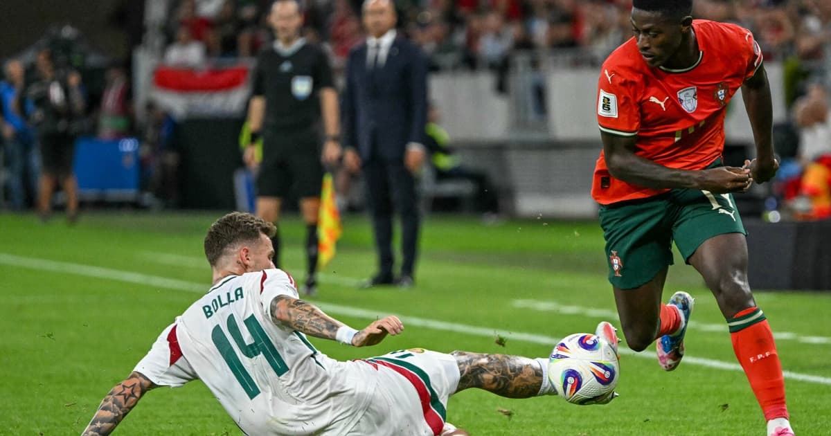 Do corredor ao campo inteiro: entenda como o papel dos alas no futebol mudou