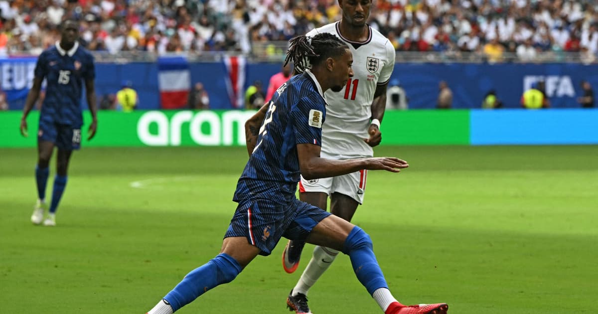 Postura de Olise em França x Inglaterra viraliza: 'Preguiça'