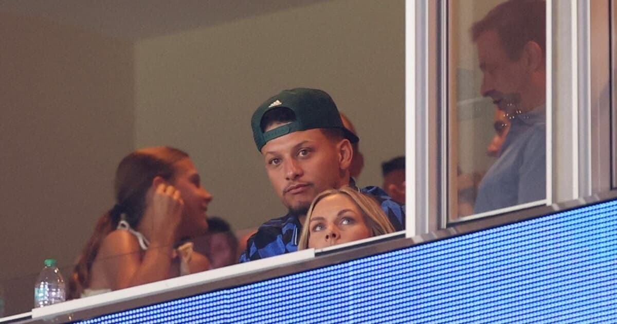 Patrick Mahomes marca presença em Argentina x Suíça; confira
