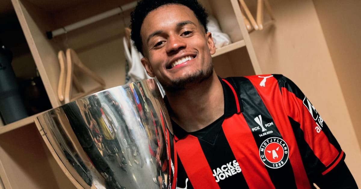 Botafogo anuncia a contratação de Paulinho como primeiro reforço da janela