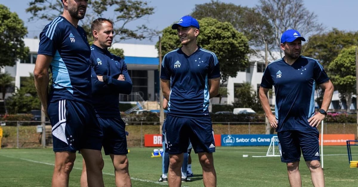 Paulo Pezzolano enfrenta o Cruzeiro e busca reafirmar poder com o Inter no retorno do Brasileiro