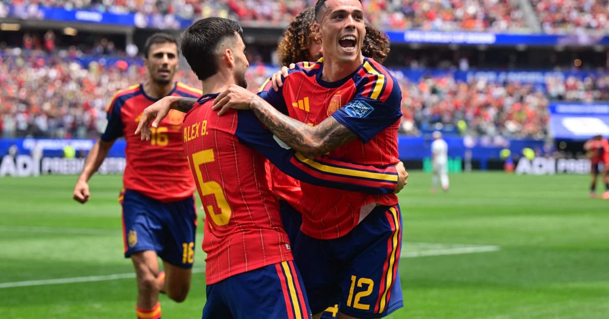 Espanha busca superar recorde histórico diante da França na Copa