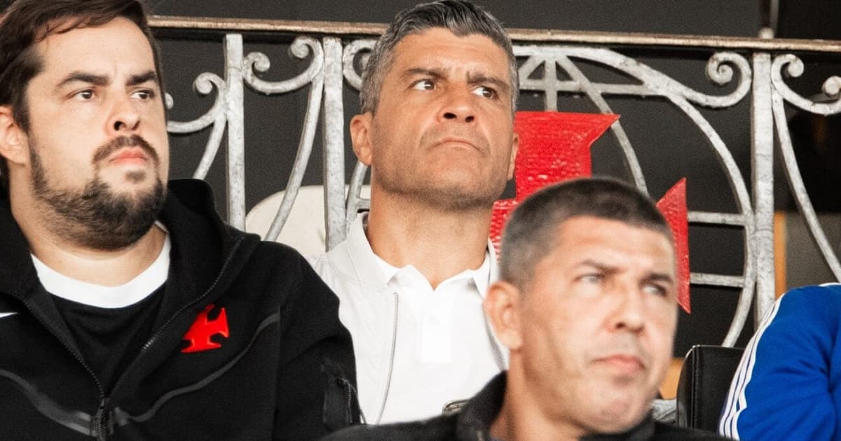 Novo técnico do Vasco, Pedro Emanuel acompanha jogo do sub-20 em São Januário