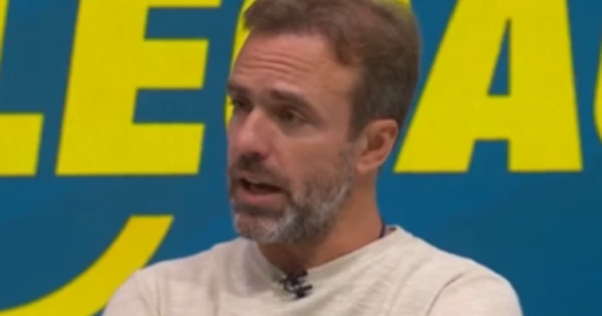 Roger Flores vê favorito ao título do Brasileirão: 'Encaminhado'