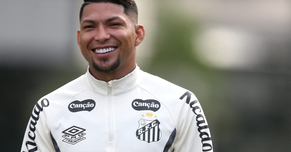 Rony revela razões para a não concretização de transferência ao Corinthians