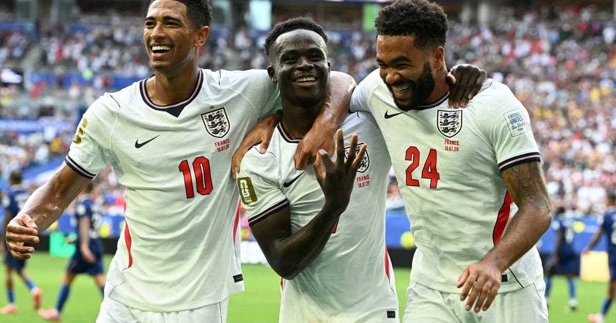 Inglaterra bate a França e conquista terceiro lugar na Copa do Mundo em jogo maluco de dez gols