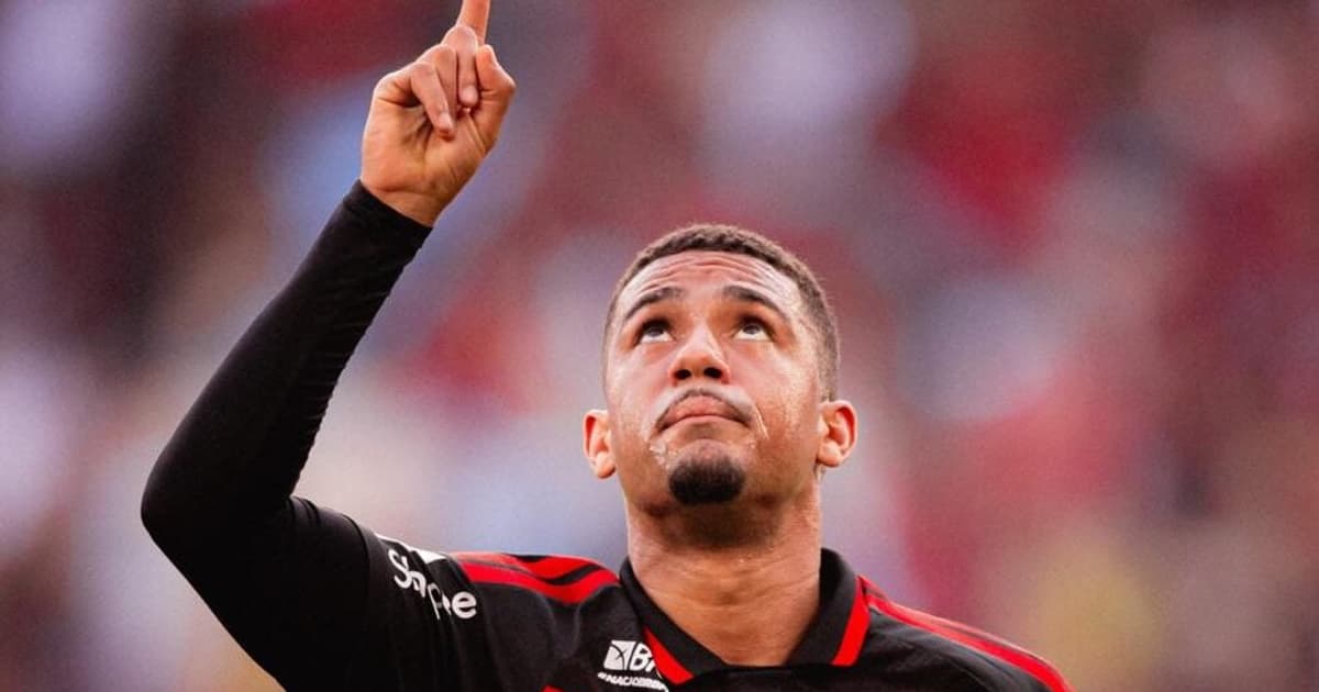 Torcedores do Flamengo se declaram a Samuel Lino: 'O melhor'