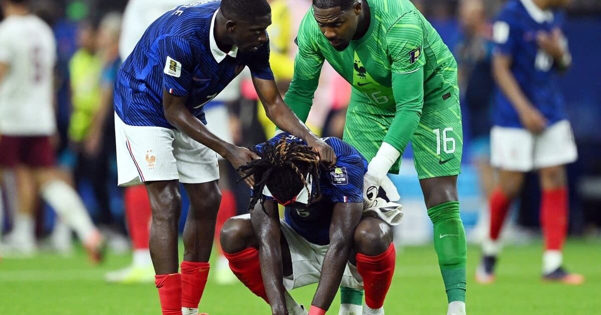 Atitude de Dembélé em França x Espanha irrita elenco francês; veja
