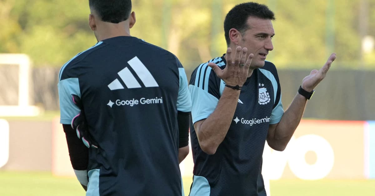 Scaloni não define mudanças na Argentina; elenco ganha churrasco