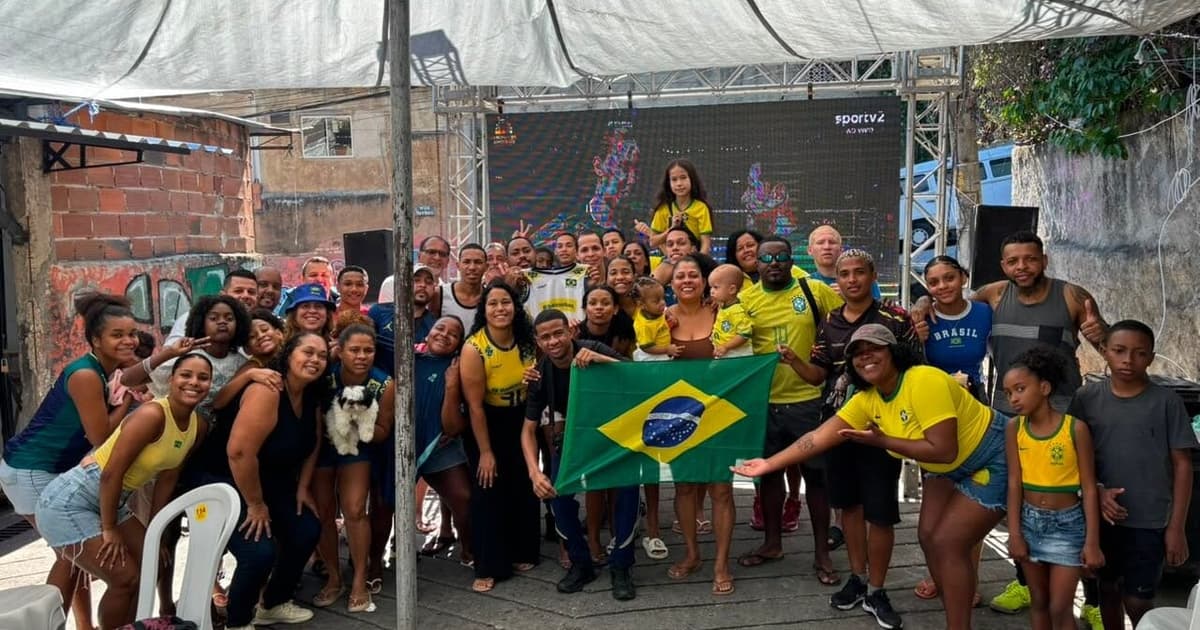 Da comunidade à Seleção: Marcelle inspira festa no Morro da Formiga