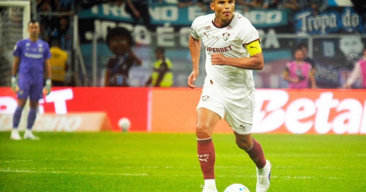 Zubeldía elogia Thiago Silva e valoriza 'tranquilidade' do capitão do Fluminense