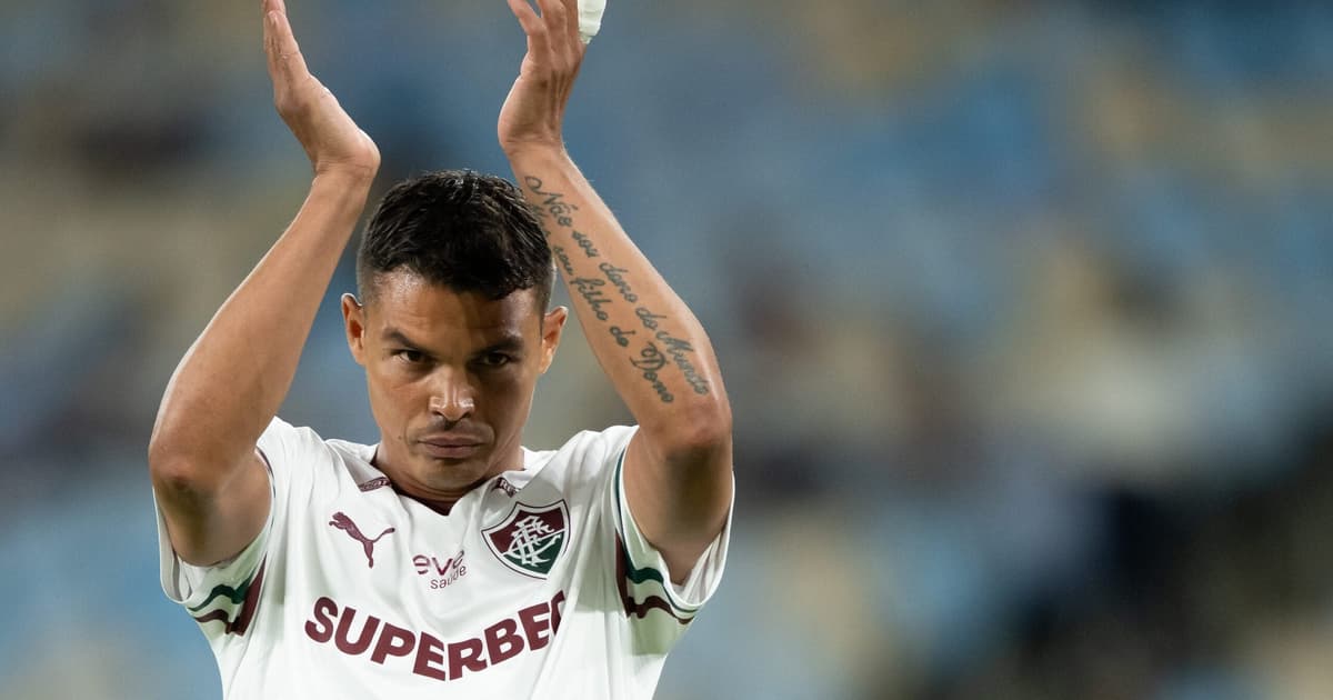 Thiago Silva reestreia como titular e capitão do Fluminense contra o Grêmio
