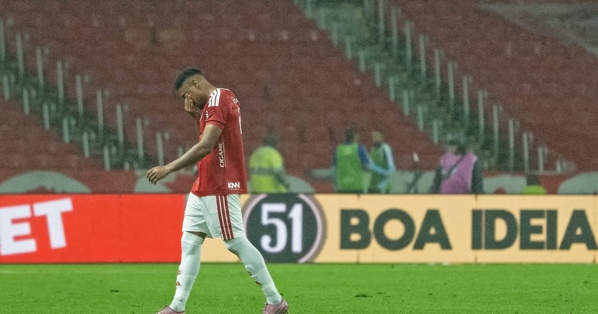 Após defesa do Inter usar áudio falso do VAR, Victor Gabriel é suspenso por entrada em Gabriel Pec, do Cruzeiro