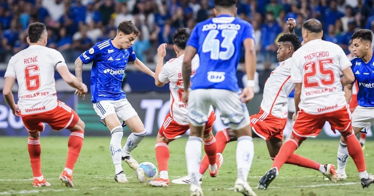 Clube europeu anuncia jogador, que se despede do Cruzeiro